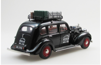 HUMBER Super Snipe saloon 3-windows taxi (1938), black