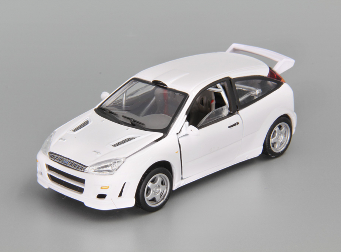 FORD Focus Rally, white