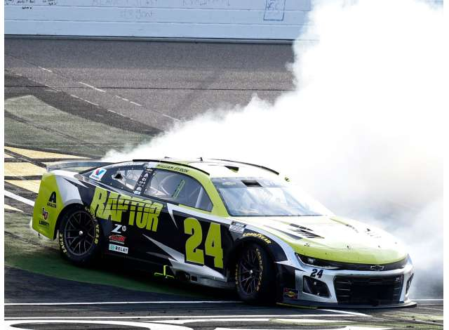 Chevrolet Camaro #24 William Byron *Raptor*, yellow/black 2025