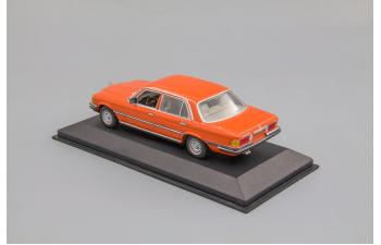 MERCEDES-BENZ 450 SEL 6.9, dark orange