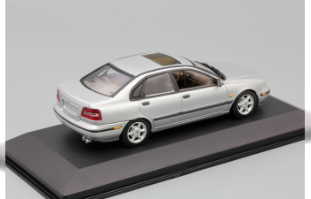 VOLVO S40 Saloon (1996), silver