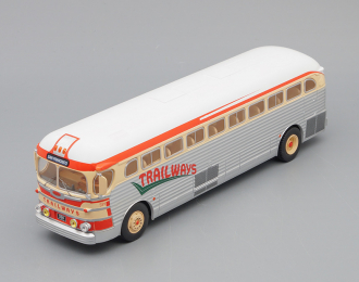 GMC PD-3751 "Trailways" (1949), silver / beige / red