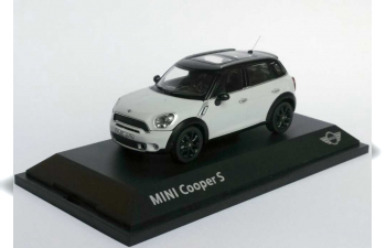 MINI Cooper S Countryman, white / black