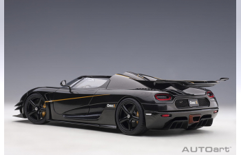 Koenigsegg One:1 2014 (clear carbon fiber/gold stripes)