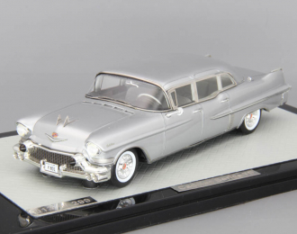 CADILLAC Series 75 Limousine (1957), silver