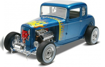 Сборная модель 1932 Ford 5 Window Coupe 2n1