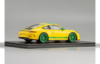 Porsche 911 R 2017 (yellow / green)