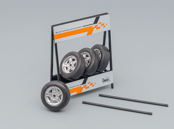 ACCESSORIES Cavalletto Supporto 4x Pneumatici Lada Vfts - Metal Rack With 4x Tyres, Silver Black