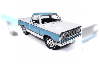 DODGE D100 Adventurer Sweptline Pick-up (1977), light blue/white