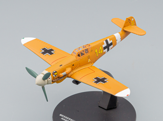 Messerschmitt Bf 109 F-4 / Trop Hans-Joachim Marseille "Звезла Африки" (158 побед) 1942