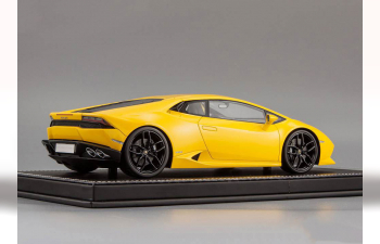 LAMBORGHINI Huracan LP610-4, yellow