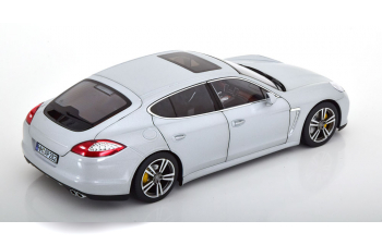 PORSCHE Panamera Turbo (2009), silver