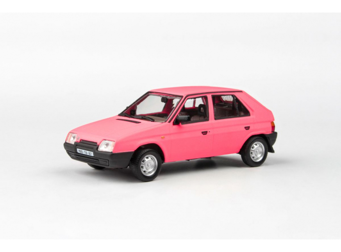 SKODA Favorit 136L 1988 Růžová Matná