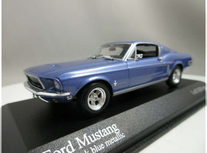 FORD MUSTANG GT390 Fastback 1968 Bright Blue Metallic