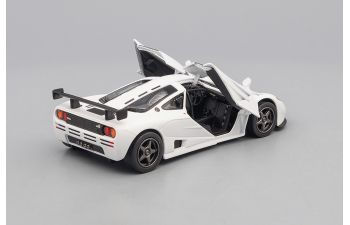 MCLAREN F1 GTR (1995), white