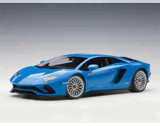 Lamborghini Aventador S 2017 (pearl blue)