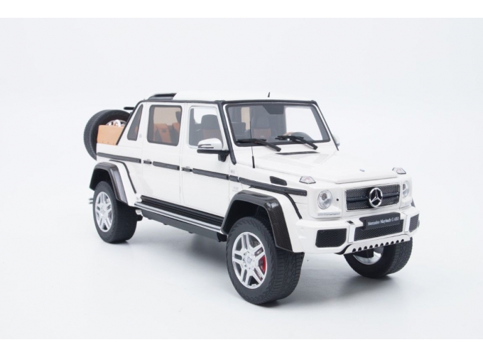 Mercedes-Maybach G650 Landaulet (white)