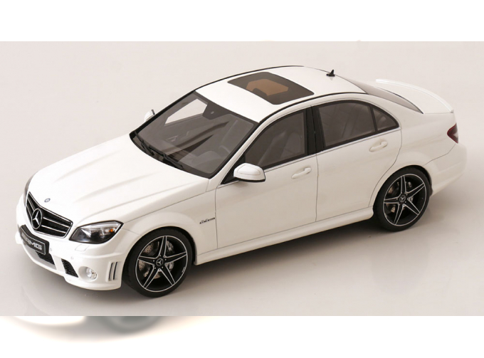 MERCEDES-BENZ C63 AMG (2007), white metallic