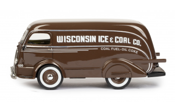 INTERNATIONAL D-300 Delivery Van Wisconsin Ice Co. 1938, brown