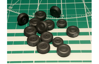 Колеса шасси под нагрузкой для модели Ан-22 + маски