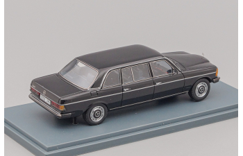 (Б/У) MERCEDES-BENZ V123 Lang, black