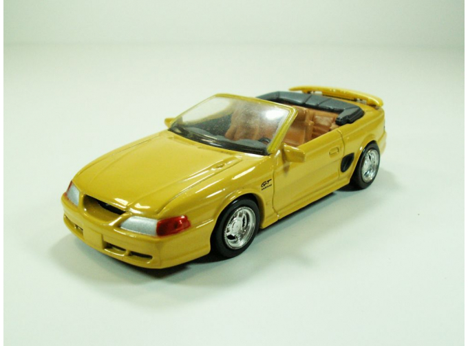 FORD Mustang G.T. Convertible (1994), City Cruiser Collection 1:43, желтый