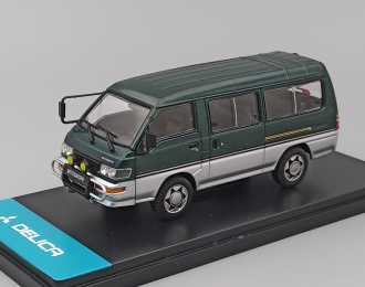 MITSUBISHI Delica Van (1986), green metallic / silver