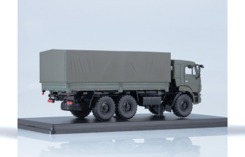 Камский грузовик 43118 бортовой с тентом, хаки