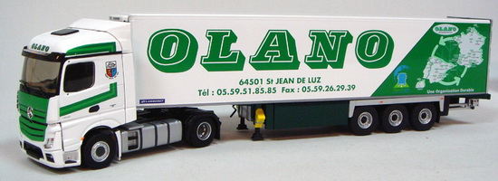 Mercedes-Benz Actros MP4 Streamspace с полуприцепом-рефрижератором OLANO 2013