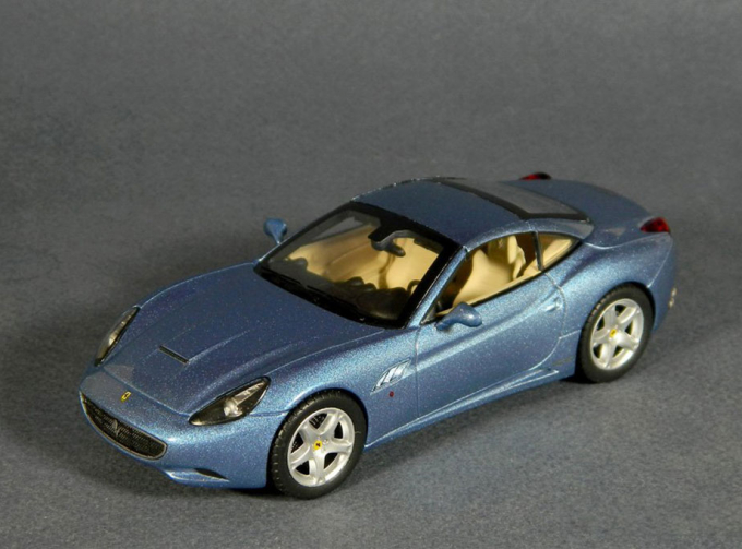 FERRARI California (2008), blue metallic