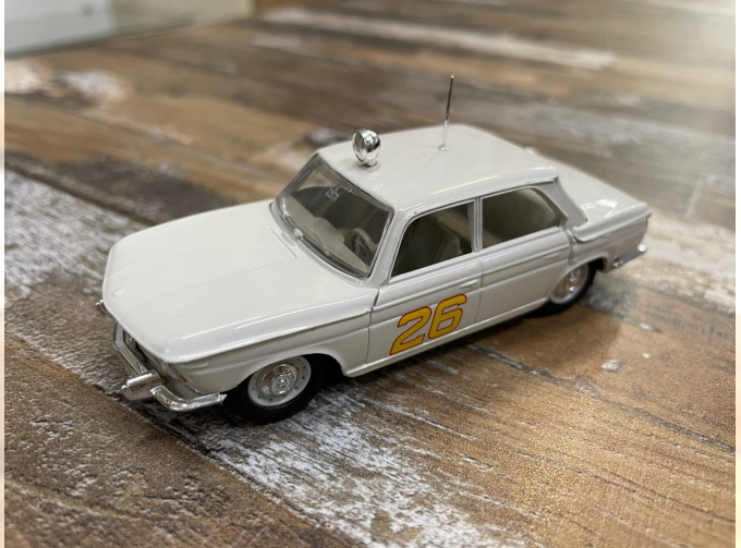 BMW 2000 #26, white