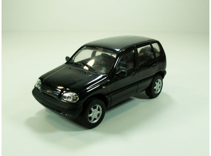 NIVA Chevrolet, black