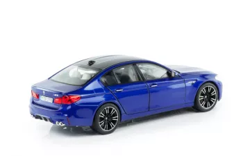 BMW M5 F90 Limousine (2018), Marina Bay Blue