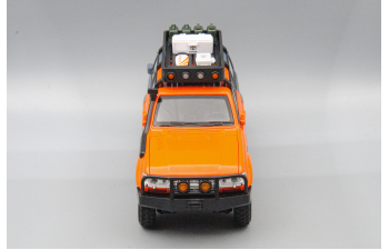 TOYOTA Land Cruiser 80 (Safari Edition), оранжевый, 21 см