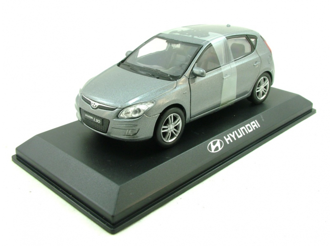 HYUNDAI i30 (2009), grey