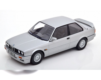 BMW 325i E30 with M-Paket 2 (1988), silver