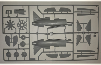 Сборная модель Советский истребитель И-16 тип 10
