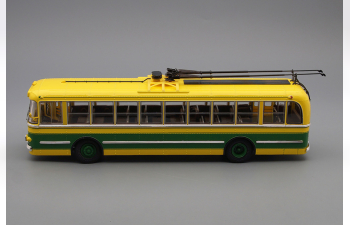 ТБУ-1 троллейбус (1955), желто-зеленый