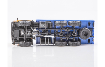 Камский грузовик 43118 бортовой с тентом, оранжевый / синий