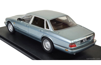 JAGUAR XJ6 SOVEREIGN (X300) (1995), ice blue