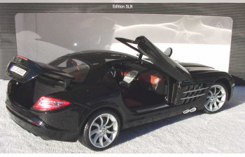 MERCEDES-BENZ SLR McLaren C199 (2003), crystal galaxit black