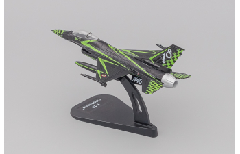 Самолет F16 ADF 1000 Hours