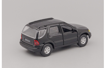 MERCEDES-BENZ M320, black