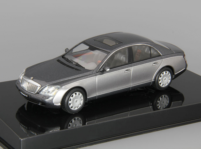 MAYBACH 57 SWB (2003), himalayas grey dark / himalayas grey bright