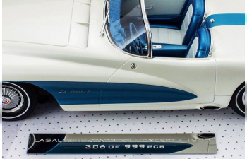 LA SALLE Roadster (1955), white / blue