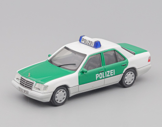 MERCEDES-BENZ E320 Polizei (W124), green / white