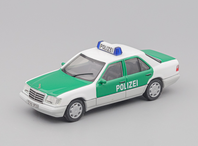 MERCEDES-BENZ E320 Polizei (W124), green / white