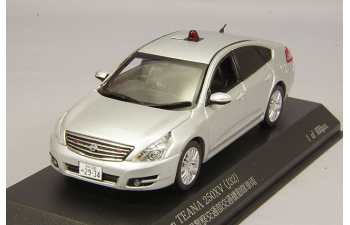 NISSAN Teana 250 XV (J32) *Masked Police Car* (2015), silver