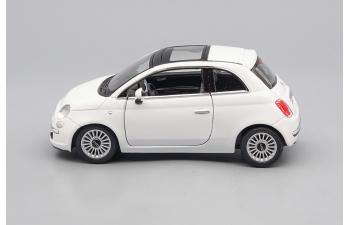 FIAT 500, white