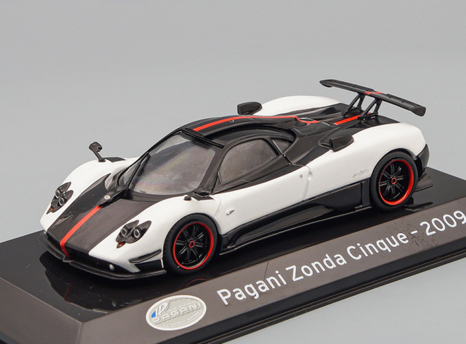 PAGANI Zonda Cinque 2009, white / black